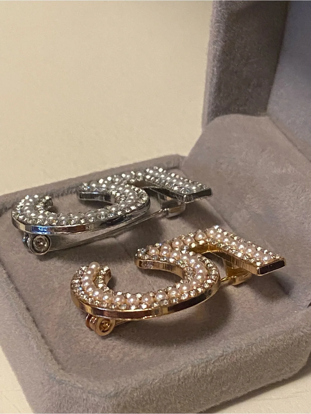 Fashion Jewelry Rhinestone & Faux Pearl  Brooches Number 5 Silver/ Gold Lot 2